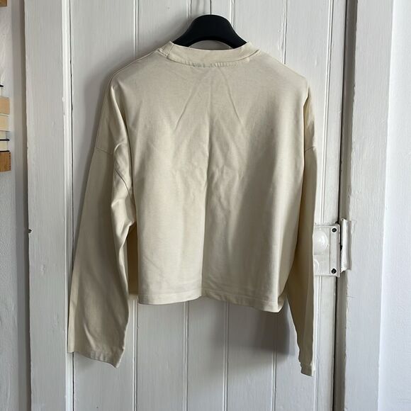 Nike Yellow Crop Long-sleeve Tee - Picture 4 of 4